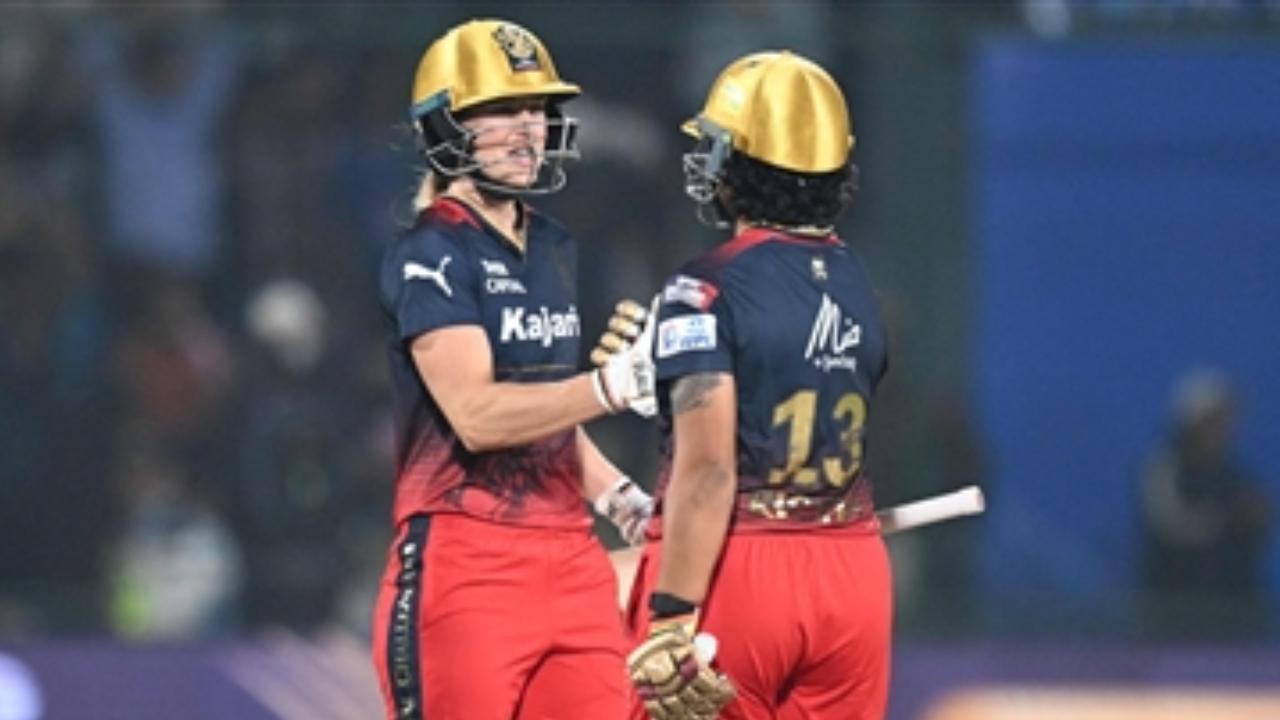 After the ball show, the RCB's women batters did their job right with the willow. Skipper Smriti Mandhana (31), Sophie Devine (32), Ellyse Perry (35*) and Richa Ghosh (17*) scored all the crucial runs for the team. Wicketkeeper-batswoman Ghosh struck the winning boundary for the Banglore