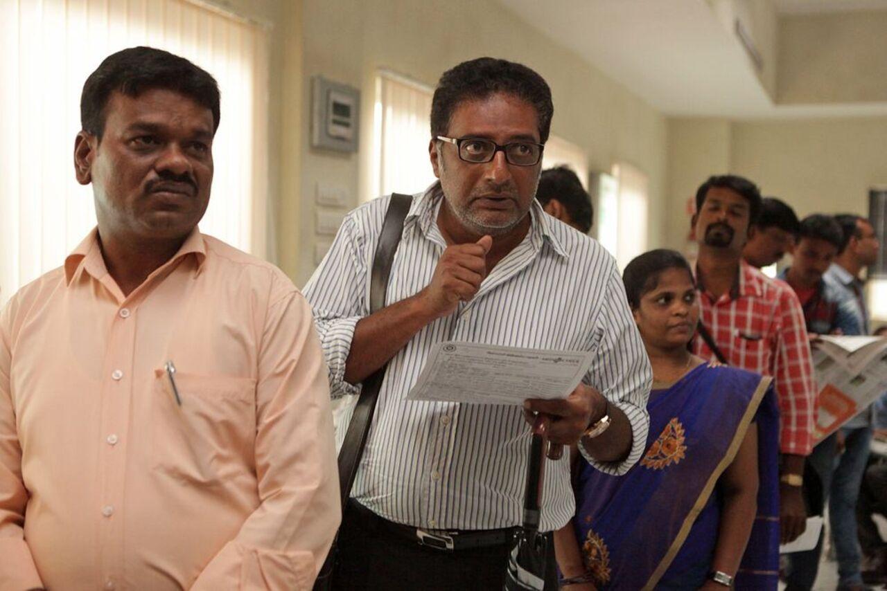 Sila Samayangal
Krishnamurthy is a middle age man waiting undergo an HIV test. The film is set between a few hours and have Prakash Raj delivering a nuanced performance