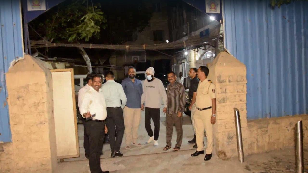 Prasad Pujari is allegedly involved in eight serious cases in Mumbai, including firing, extortion and murder. A resident of Tagore Nagar in Vikhroli, he had fled from the country years ago. He had allegedly targeted builders and businessmen in eastern Mumbai, the crime branch official said