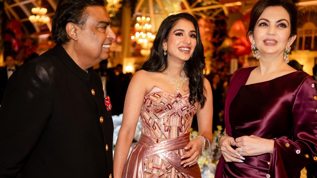 For the cocktail night bride-to-be Radhika Merchant wore a strapless Versace gown that was previously worn by Blake Lively at the Met Gala in 2022. 