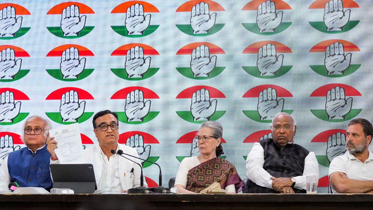 At the press conference earlier, Rahul Gandhi's mother and former party chief Sonia Gandhi demanded that the party be given access to its bank accounts to ensure level playing feild ahead of Lok Sabha elections 2024. 