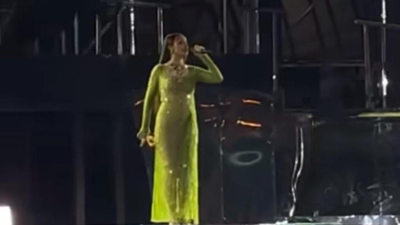 The gathering in Jamnagar reached its zenith when Rihanna, the pop icon and R&B superstar, showcased her mesmerising dance moves dressed in a green outift