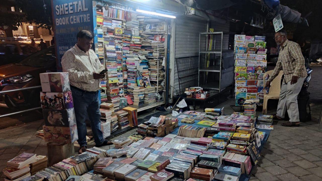 “I like my business. I enjoy selling books, but sometimes I do face challenges due to the advancement in technology,” says Dharmesh. He says, “Earlier, books were the primary source of knowledge for all. Now, information is available to all on one single device. People read and learn using Google.” 