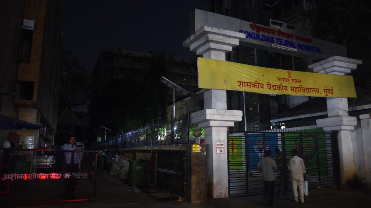 A fault occurred at G T Hospital receiving station. The areas affected were Bombay hospital, G T Hospital, Kama hospital , commissioner office, MCGM head office  among others, said a statement by BEST undertaking, the civic body run power supplier for south Mumbai