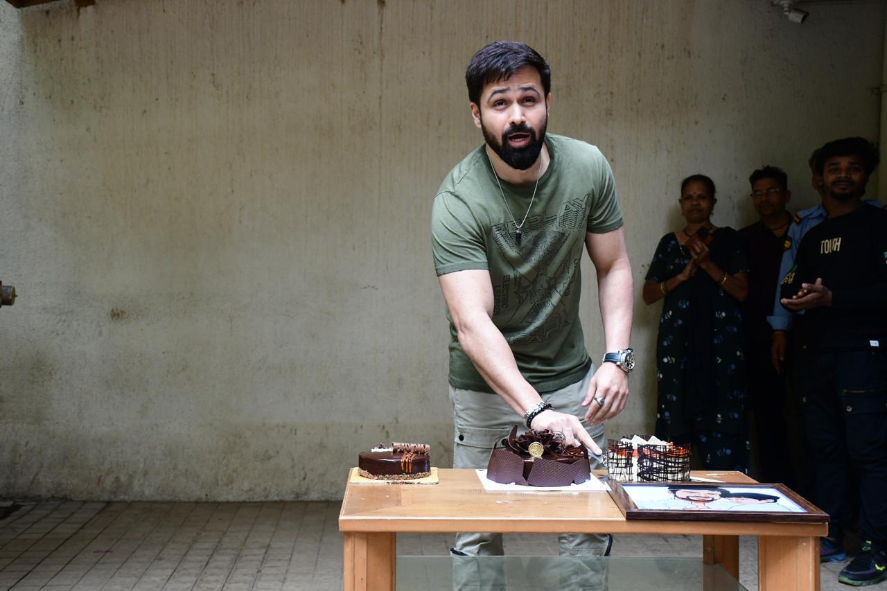 Emraan Hashmi who turned 45 today cut a birthday cake with the media and his fans