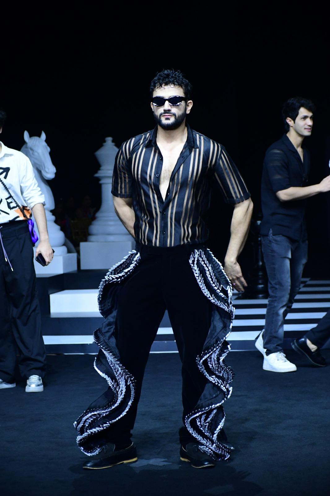 Actor Sahil Salathia was clicked at Lakme Fashion Week. Per usual, Salathia brought his A-game to the show