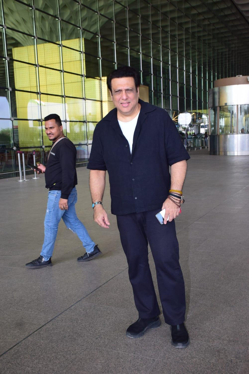 Govinda was gracious enough to stop and pose for pictures outside the Mumbai airport today