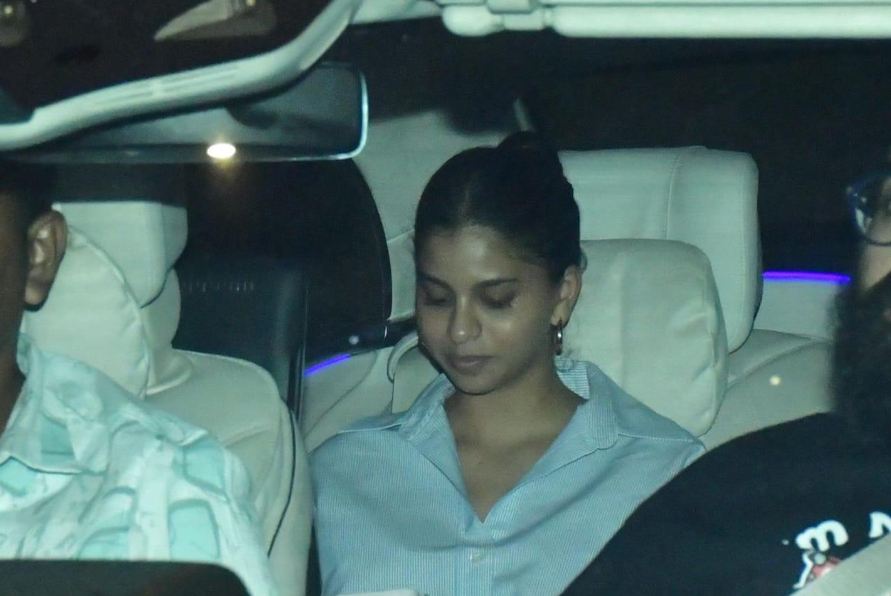 Also present at the bash was Navya’s friend and Shah Rukh Khan’s daughter Suhana Khan. 