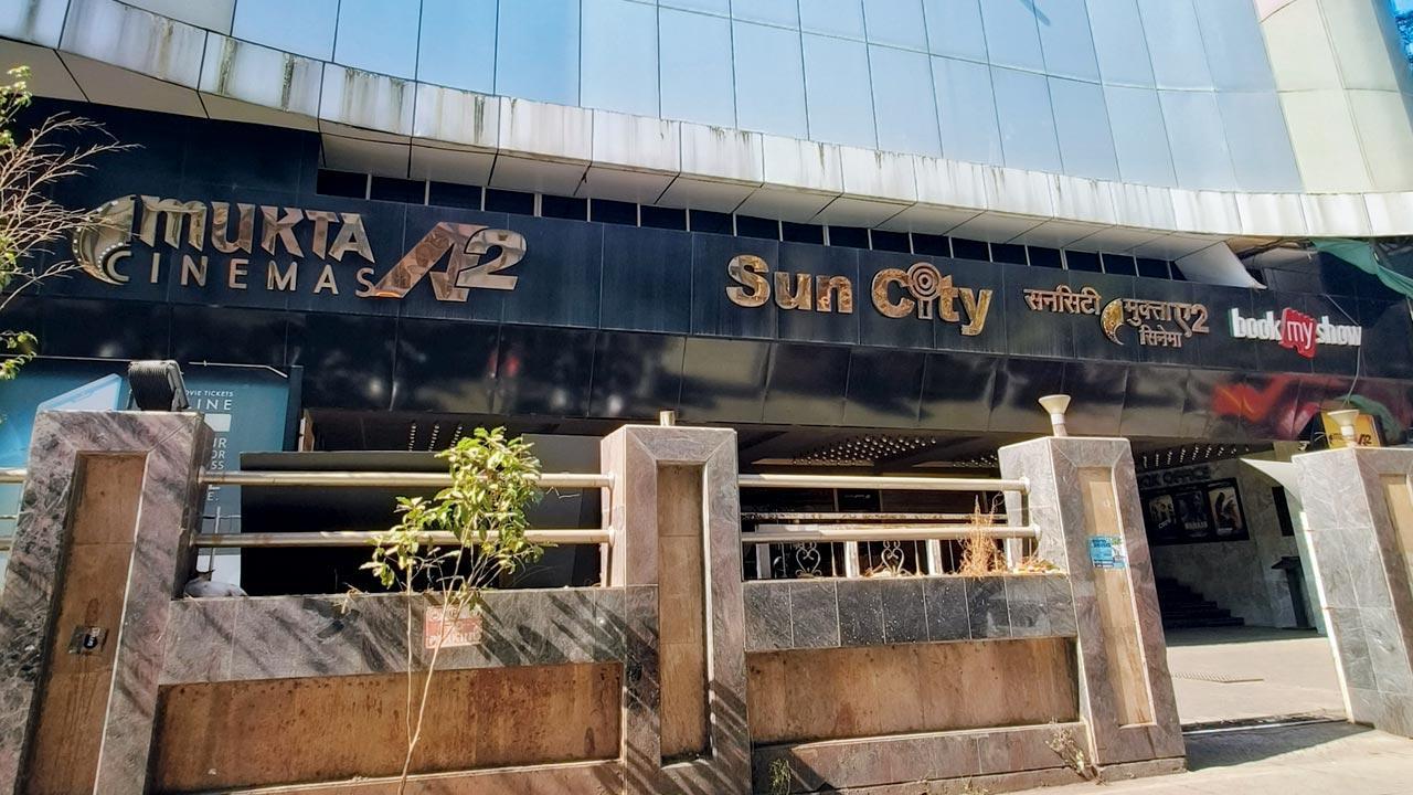 Mumbai: Sun City Cinema staffer escapes after stealing Rs 11K