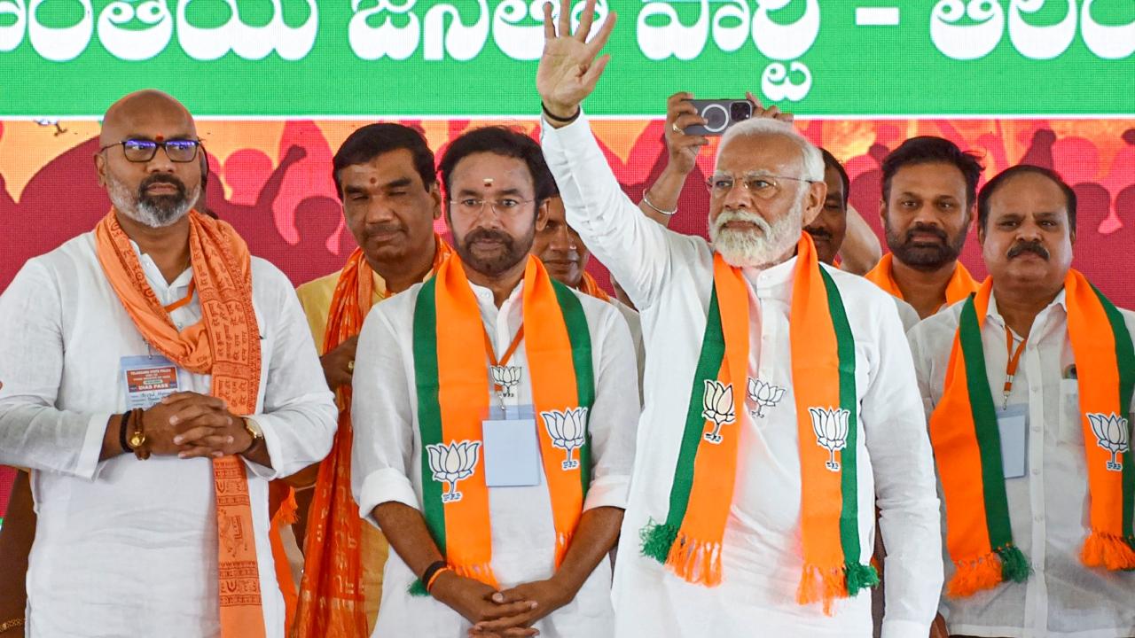 Congress crushed the dreams of Telangana, BRS used the emotions of people, PM Modi said in his speech