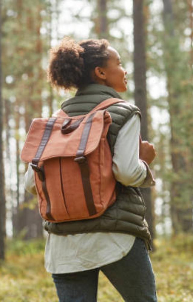 5 tips to fit essentials in a backpack