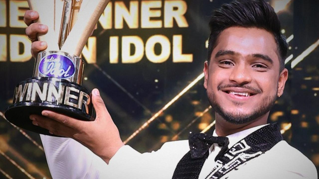 Indian Idol 14: Vaibhav Gupta lifts the trophy, takes home Rs 25 lakh and a car