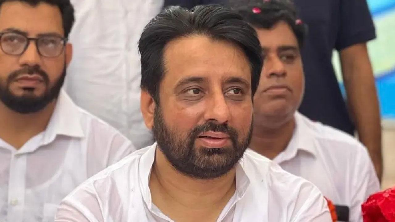 AAP MLA Amanatullah Khan, son booked for allegedly assaulting, threatening Noida petrol pump workers