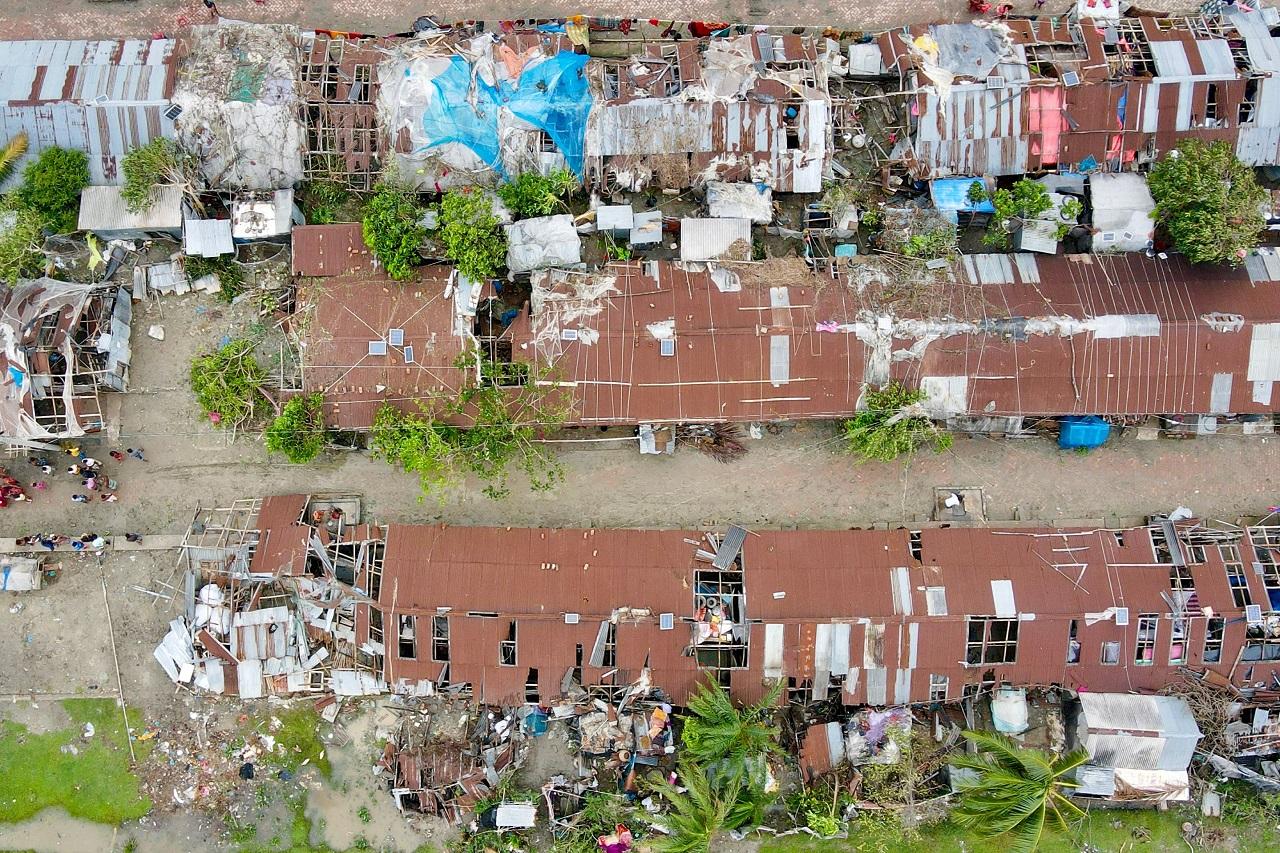 Meanwhile, a total of 1,471 medical teams were constituted to provide treatment to the people in the cyclone-affected areas. Of these medical teams, 1,400 remain active, Dhaka Tribune reported