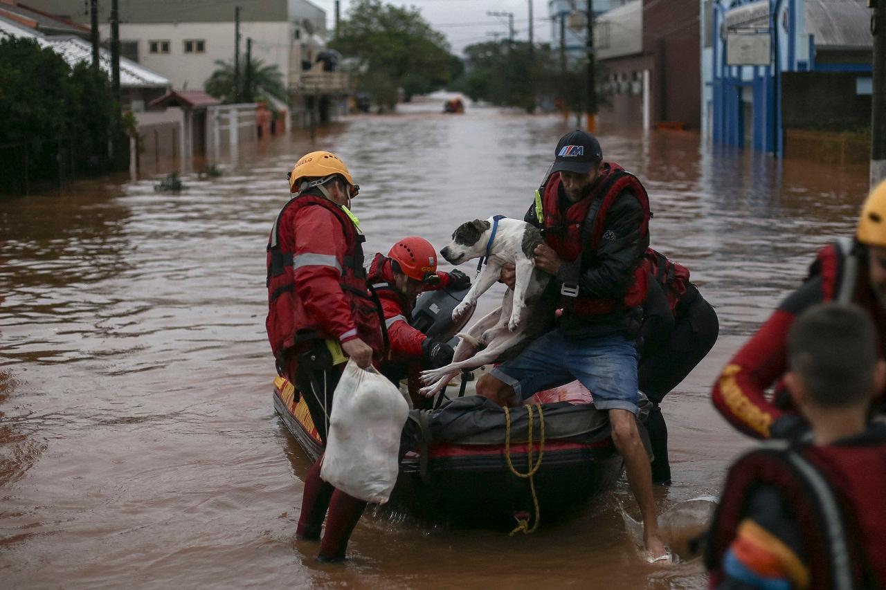 The downpour started Monday and was expected to last through Friday. In some areas, such as valleys, mountain slopes and cities, more than 150 millimetres of rain fell in 24 hours, according to Brazil's National Institute of Meteorology, known by the Portuguese acronym INMET, on Tuesday
