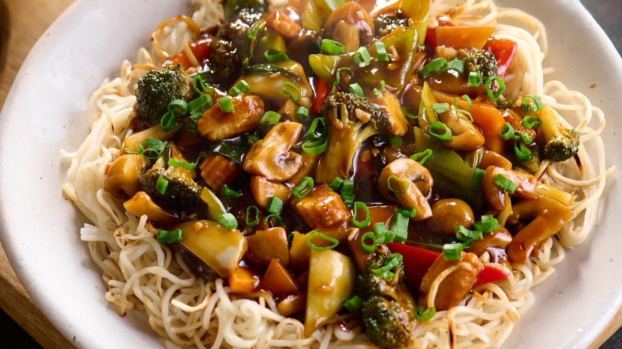 Being an honour for the chef, who is known for his Instagram page and YouTube channel 'Your Food Lab', he not only walked the red carpet but also dived straight into his one true love - food, enjoying Veg Pan Fried Noodles, to start with.