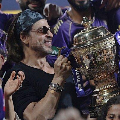 Yesterday was the happiest day for Shah Rukh Khan, as almost after a decade, his team became the champions of the IPL