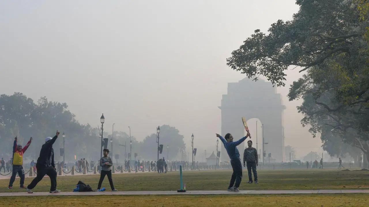 Delhi records 23.9 degrees Celsius on Tuesday, lower than usual