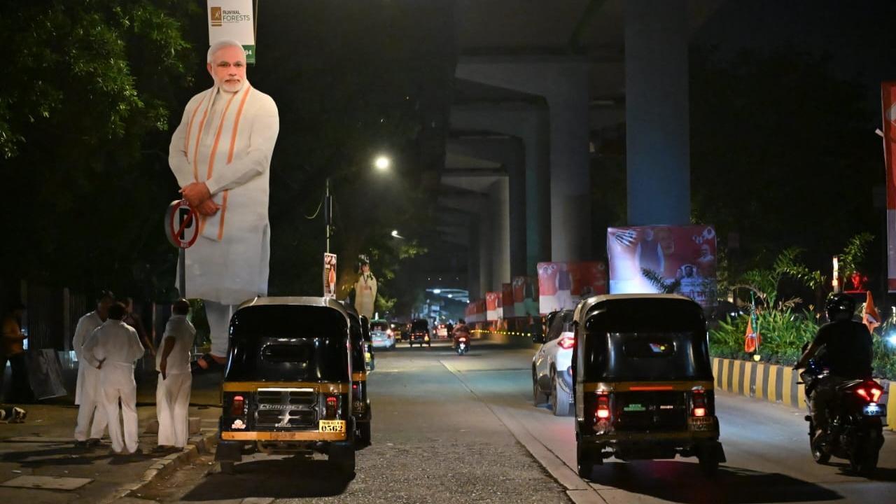 IN PHOTOS: Preparations underway in Ghatkopar for PM Modi's roadshow in Mumbai