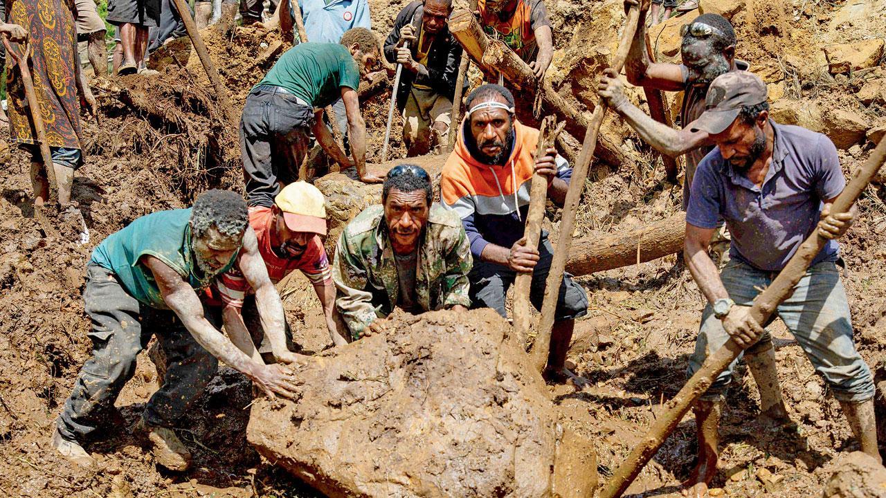 Fears rise of 2nd landslide, disease outbreak in Papua New Guinea