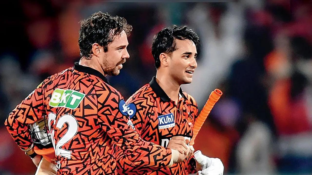 The most explosive opening duo of the ongoing league, Travis Head and Abhishek Sharma will face the bowling attack of KKR which Mitchell Starc will lead. The last time the SRH opening duo faced the Knights was in the qualifier, where both departed early. Starc dismissed Head on a duck and Abhishek returned to the pavilion after scoring three runs in Vaibhav Arora's over