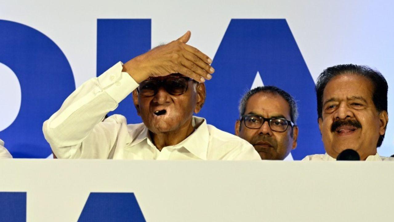 Thackeray pledged that the INDIA alliance would restore Mumbai and Maharashtra's lost glory. He accused the BJP-led government of misusing central agencies to intimidate opponents and promised that the alliance would end the BJP's era of empty promises and bring real change.