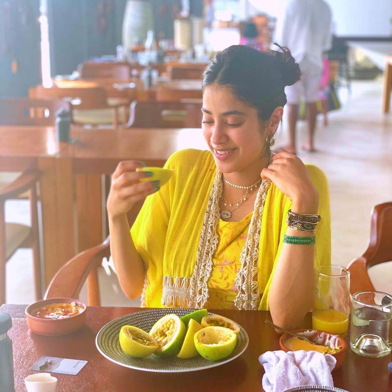 Janhvi’s envious body is also credited to all the healthy stuff she eats, like this plate of exotic fruits during a holiday in Maldives. 