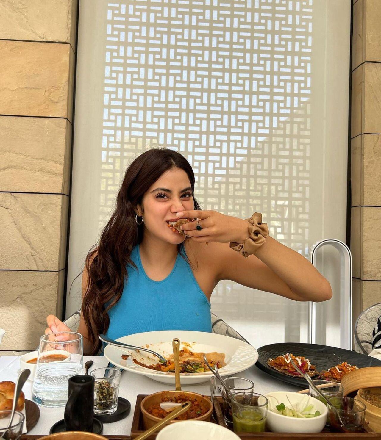 Janhvi is the happiest when full. Here’s her munching down a massive platter of delectable options. 