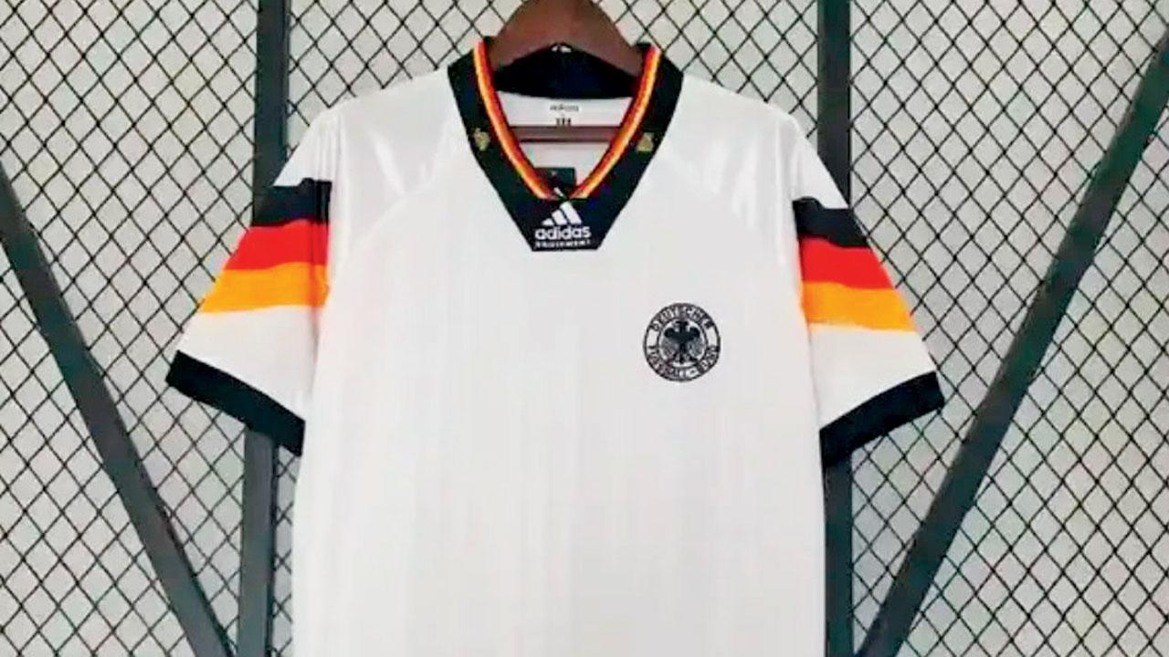 Team Guide Recommends: Retro on my sleeve