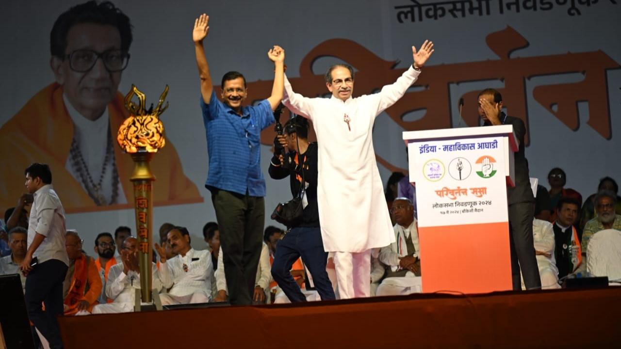 PM Modi wants to finish democracy: Kejriwal in Mumbai