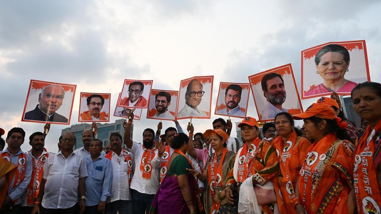 While addressing the rally, Uddhav Thackeray said, 
