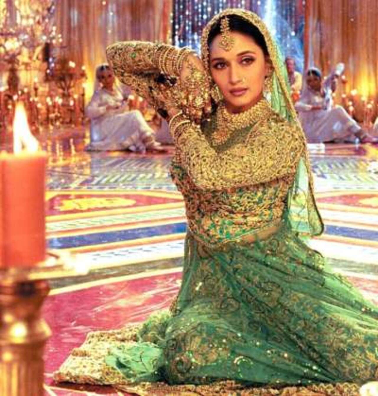 Maar Dala- Devdas
In 'Maar Dala,' Madhuri's performance is a masterclass in classical dance fused with Bollywood flair. Her expressive gestures and fluid movements mesmerize, while her emotive expressions convey the song's dramatic narrative
