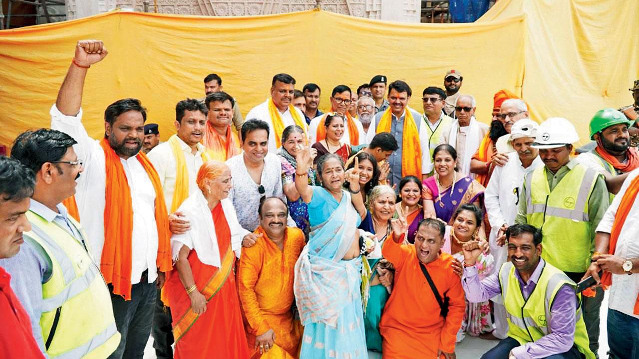 Fadnavis with the devotees from Maharashtra at the temple.