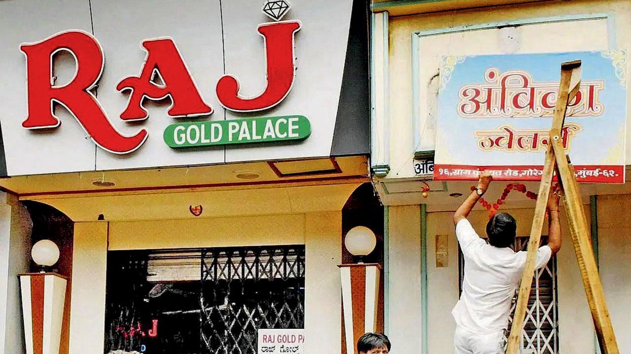 Mumbai: 3.5 per cent shops still without Marathi signboards