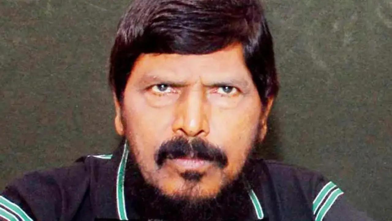 Ramdas Athawale condemns Nana Patole's 'Ravana' remarks about Yogi Adityanath