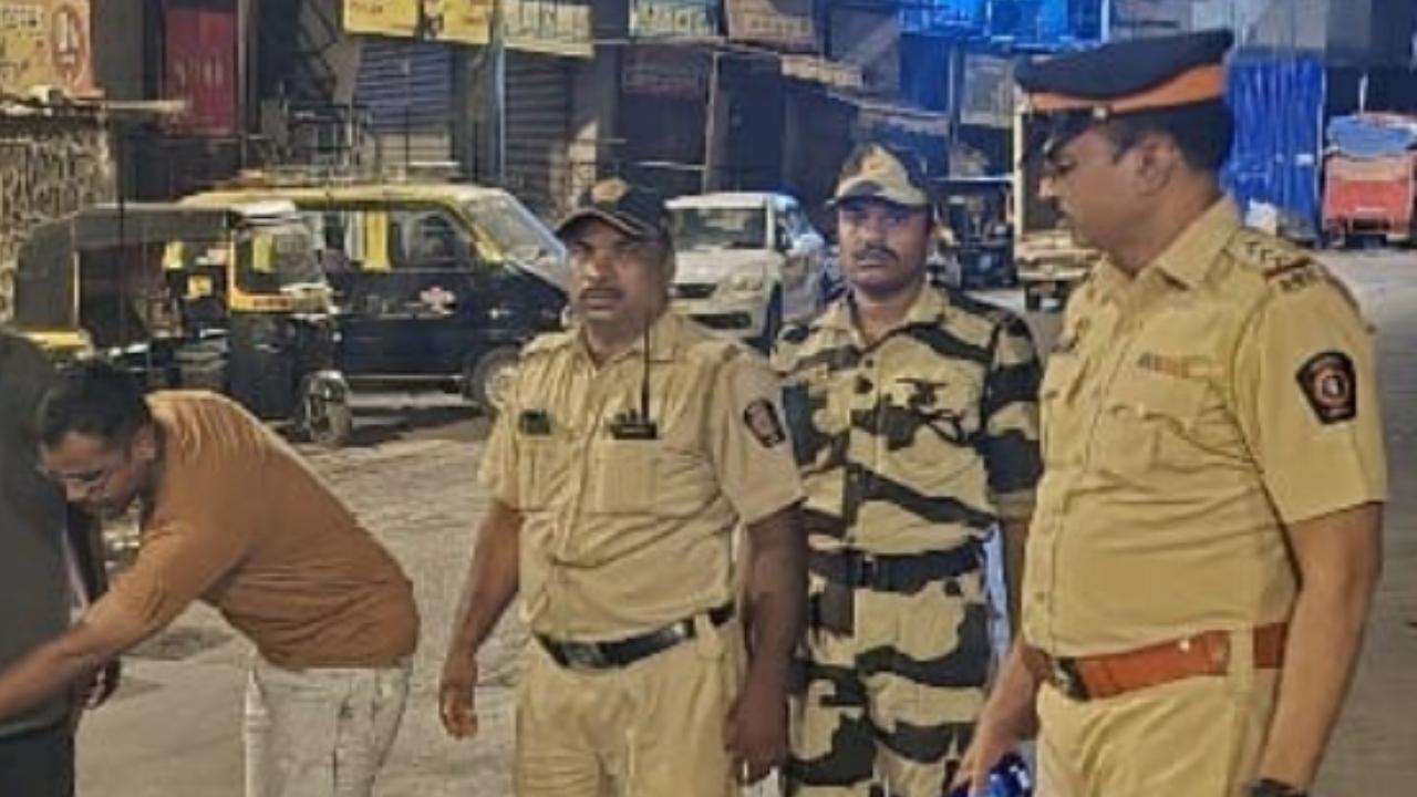 According to the police, Mumbai Police conducted the operation on the intervening night of May 3 and 4. The operation involved a coordinated effort by the cops across the city