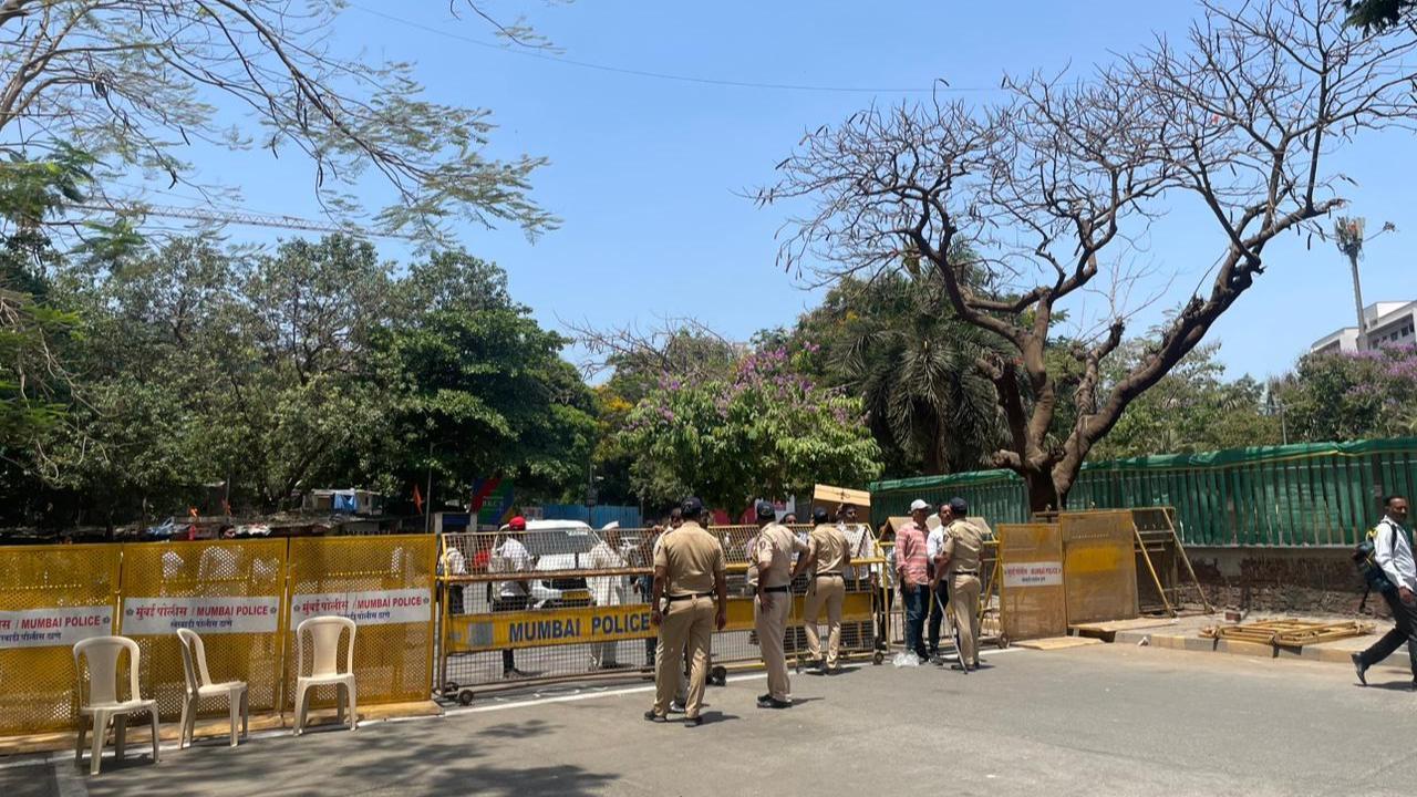 Mumbai commuters express frustration as Lok Sabha 2024 nomination filing leads to chaos in Bandra East