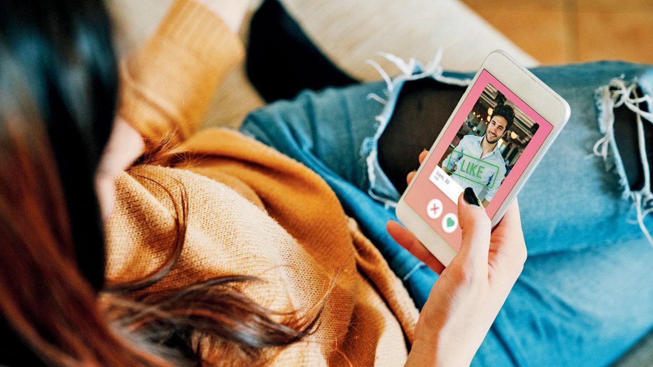 Are dating apps the way for single mums?