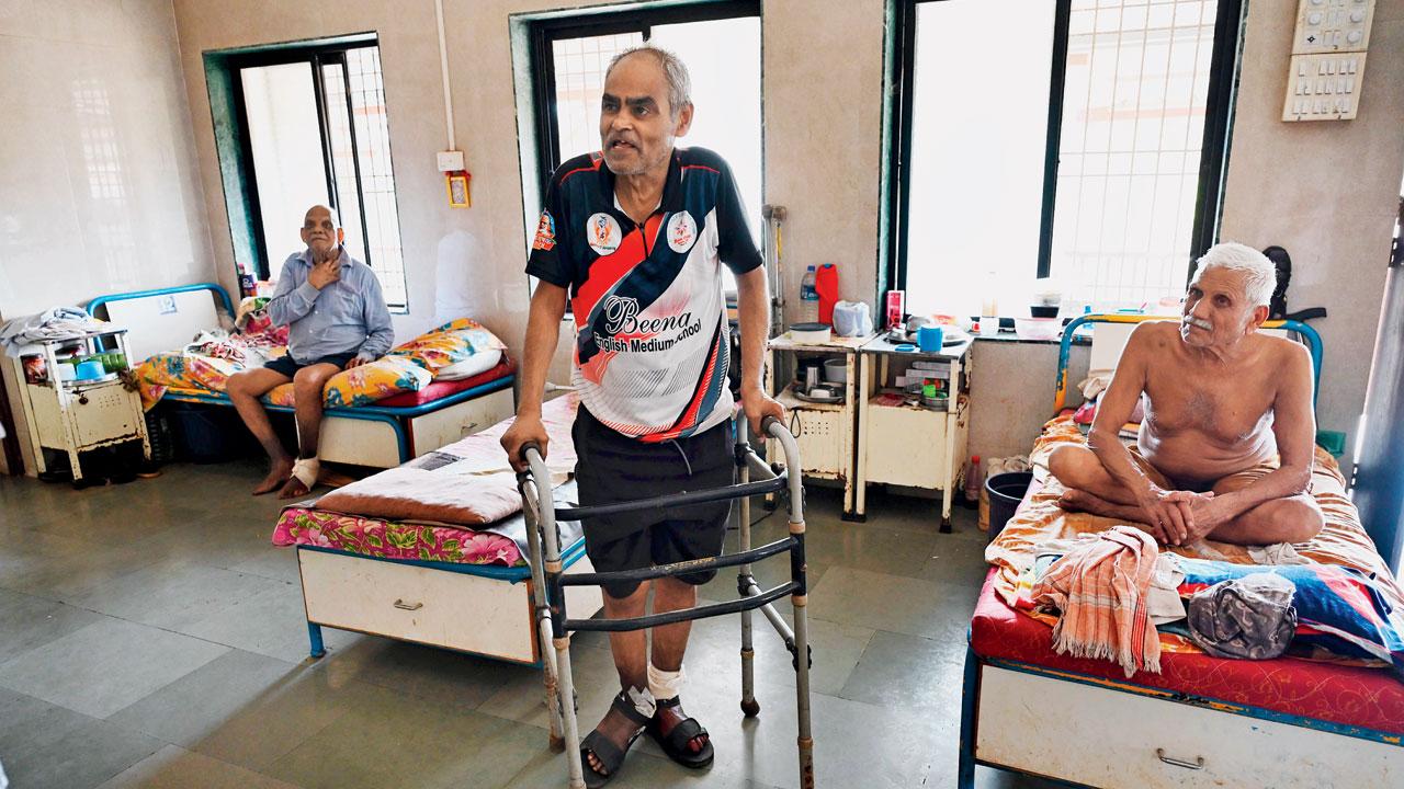 Hospitalised for last five months Ganpat Gadhe, 69, will vote. Pics/Atul Kamble