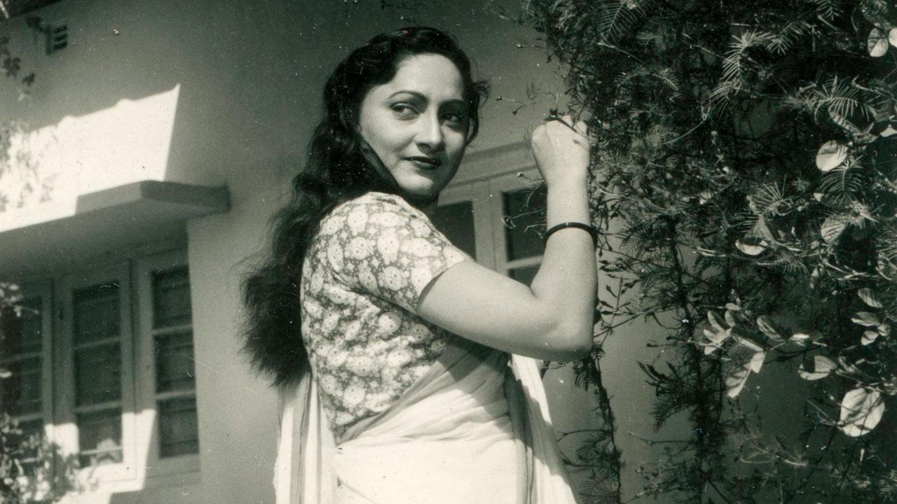 Arundhati Devi in Bicharak, 1959