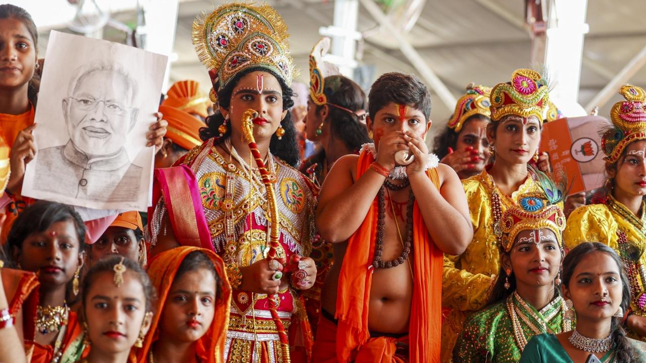 Some attendees at the rally were seen dressed up as Ram Leela Characters to greet the Prime Minister in Barabanki