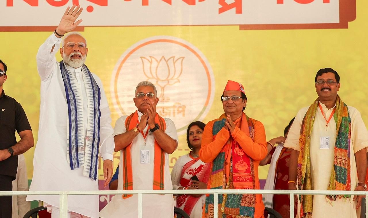 Addressing a rally in the Bardhaman-Durgapur Lok Sabha seat, Modi said that if Congress is voted to power, it would 
