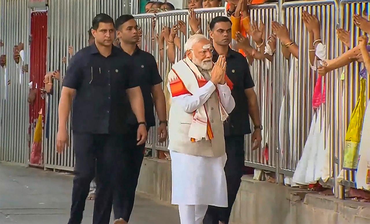 After offering prayers at the temple, PM Modi will hold rallies in Karimnagar and Warangal area of Telangana