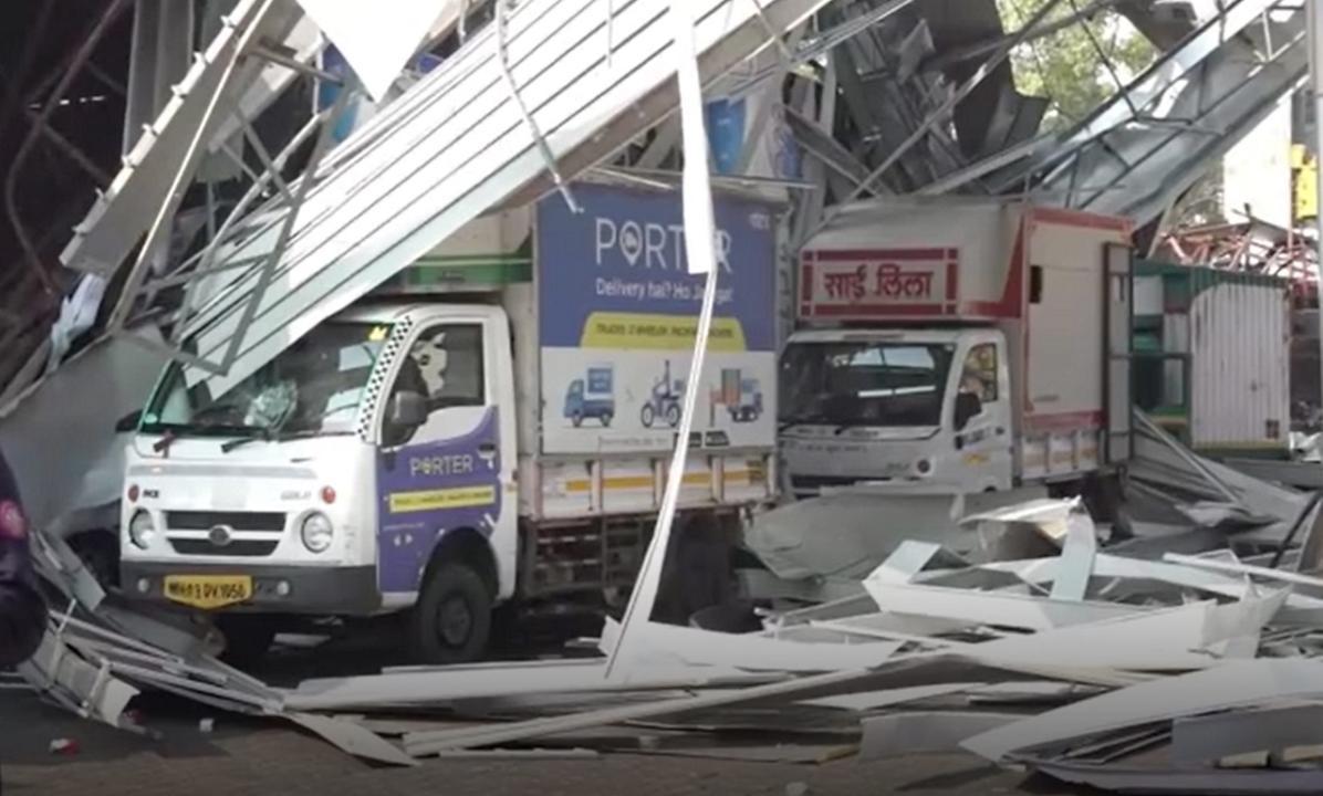 Ghatkopar hoarding collapse: Cops register FIR