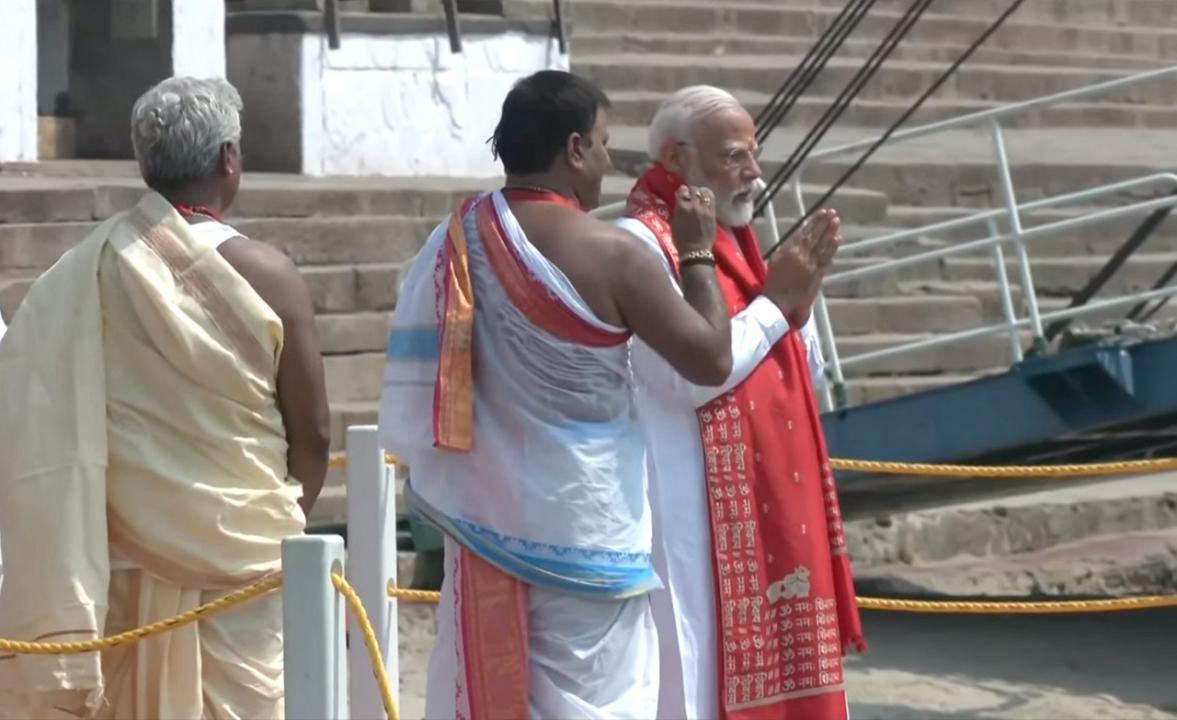 In Photos: PM Modi offers prayers at Dashashwamedh Ghat in Varanasi