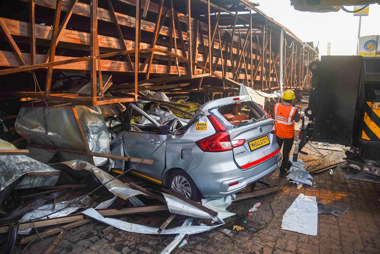According to Brihanmumbai Municipal Corporation (BMC) officials, search and rescue operations were going on at the Chheda Nagar-based petrol pump on Tuesday morning