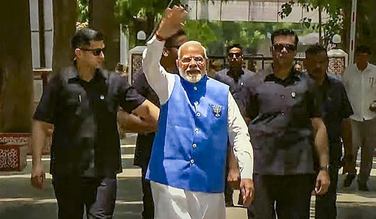 PM Modi’s roadshow in Mumbai LIVE Updates: Police make elaborate arrangements