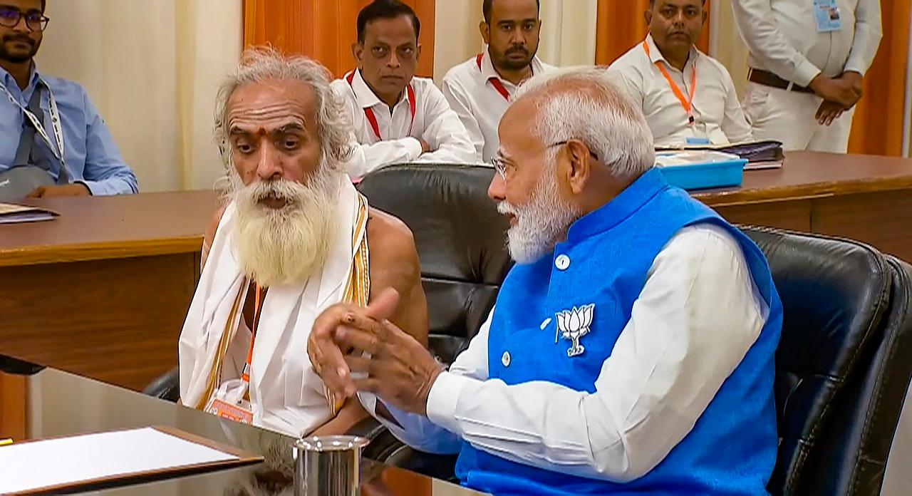 PM Modi, the sitting MP and BJP's candiatate, filed his nomination papers at the district magistrate's office. Varansi will go in for polling in the seventh and last phase of the Lok Sabha polls on June 1. The counting of the votes will be held on June 4