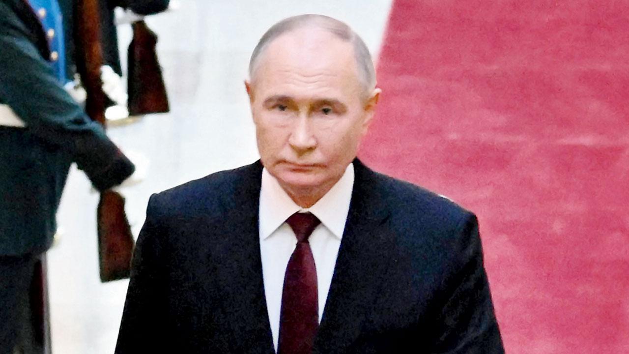 Vladimir Putin begins his fifth term
