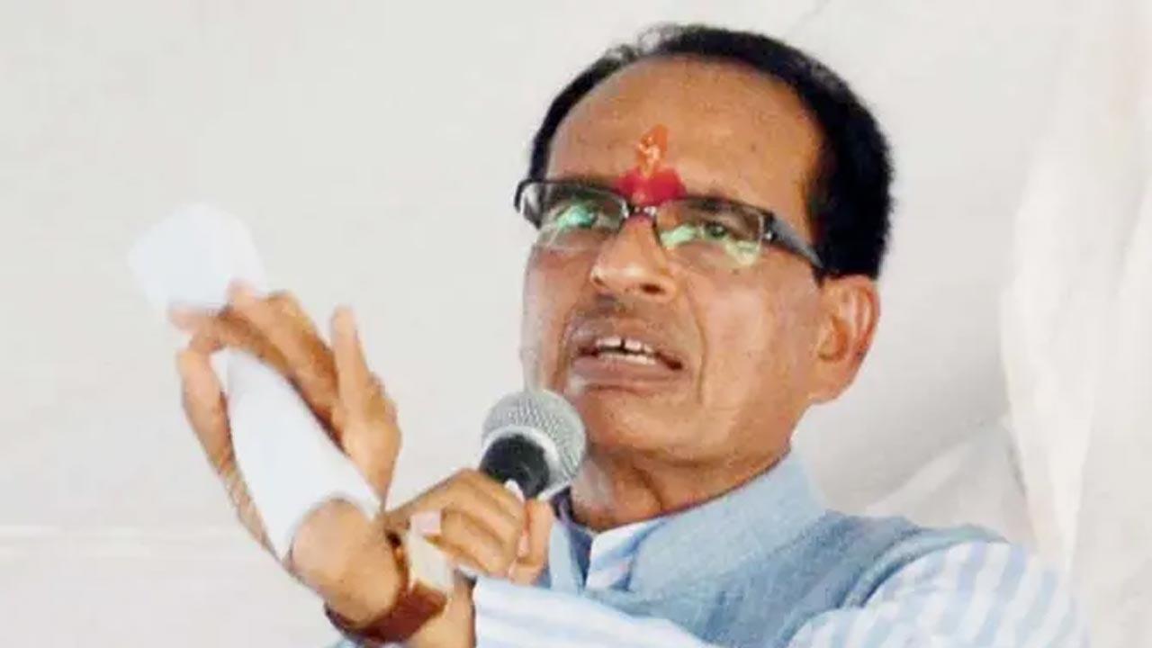 JMM looted Jharkhand, now people will teach them a lesson: Former MP CM Shivraj Singh Chouhan